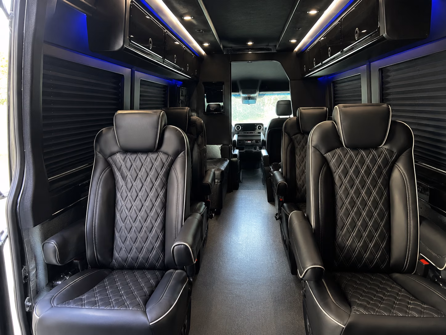 secure transportation for your next airport transfer 4