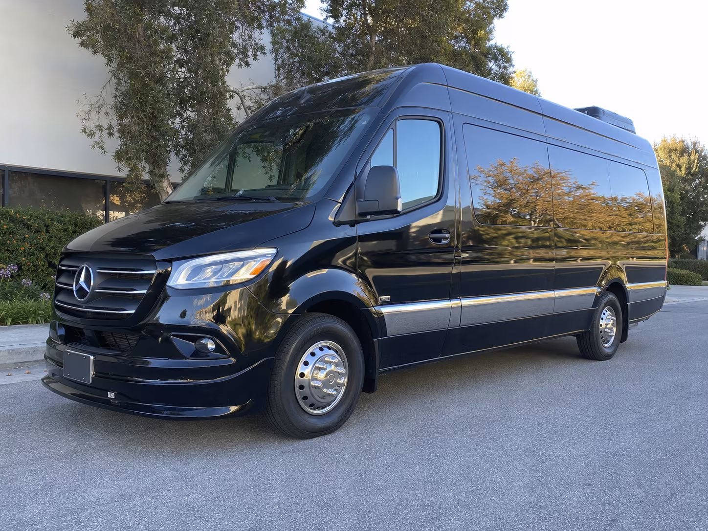 secure transportation for your next prom 1