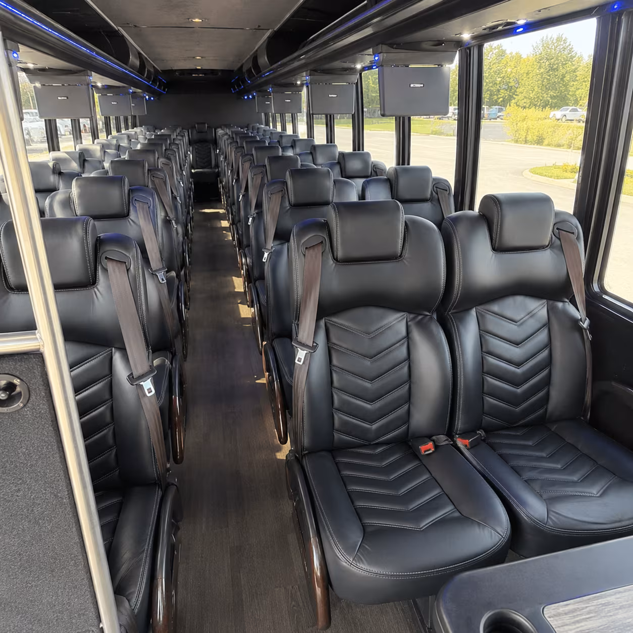 why rent using dallasminibuscompany com